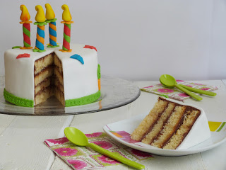 tarta fondant cumpleaños espe saavedra (1)